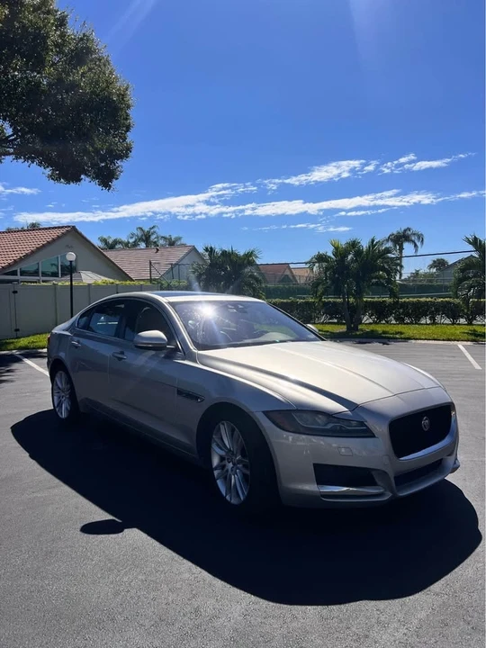 2017 Jaguar X260 XF - Image 9 of 18