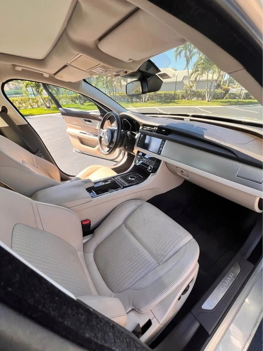 2017 Jaguar X260 XF - Image 13 of 18