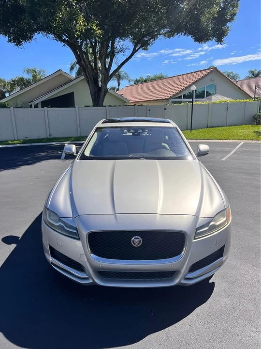 2017 Jaguar X260 XF - Image 8 of 18