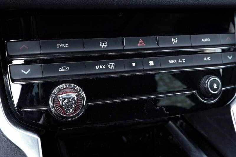 2017 Jaguar X260 XF - Image 16 of 17