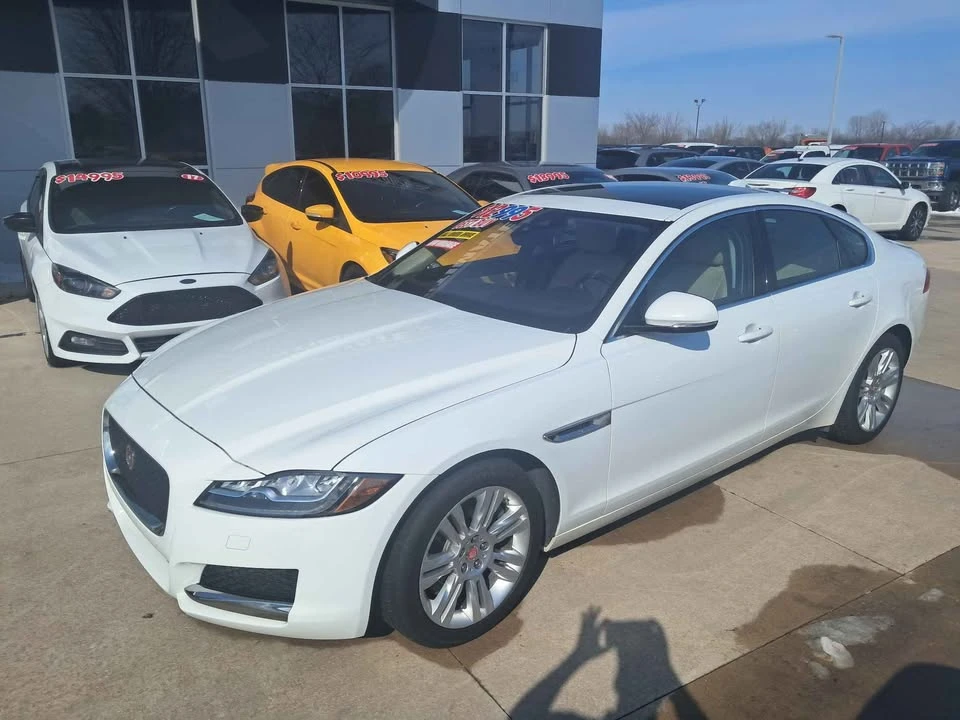 2017 Jaguar X260 XF - Image 3 of 8