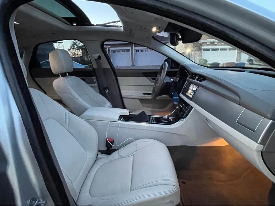 2017 Jaguar X260 XF - Image 8 of 12