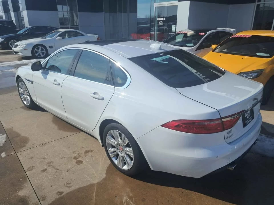 2017 Jaguar X260 XF - Image 5 of 8