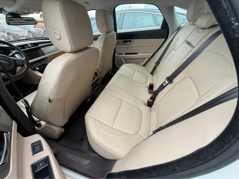 2017 Jaguar X260 XF - Image 4 of 7