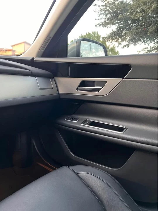 2017 Jaguar X260 XF - Image 15 of 19