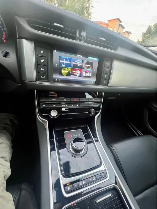 2017 Jaguar X260 XF - Image 19 of 19