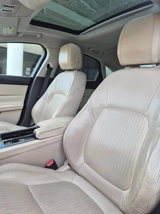 2017 Jaguar X260 XF - Image 8 of 9