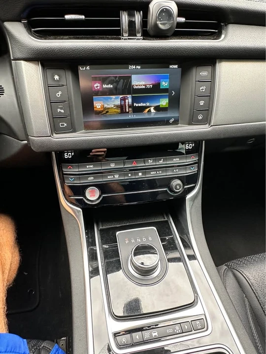 2017 Jaguar X260 XF - Image 12 of 16