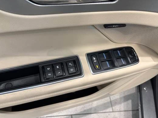 2017 Jaguar X260 XF - Image 7 of 20