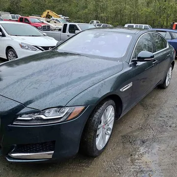 2017 Jaguar XF 30t Premium Sedan