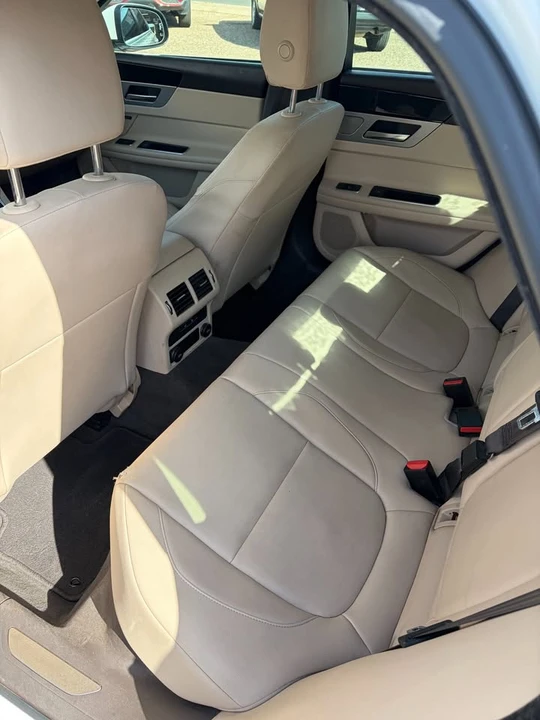 2017 Jaguar X260 XF - Image 5 of 8