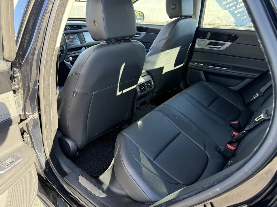 2017 Jaguar X260 XF - Image 14 of 21