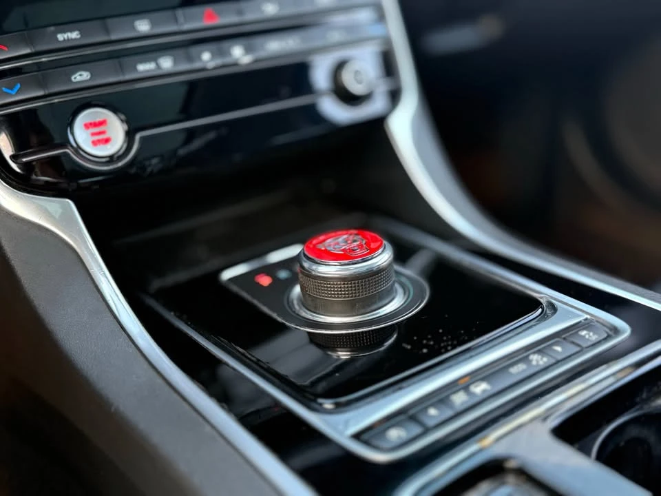 2017 Jaguar X260 XF - Image 15 of 19