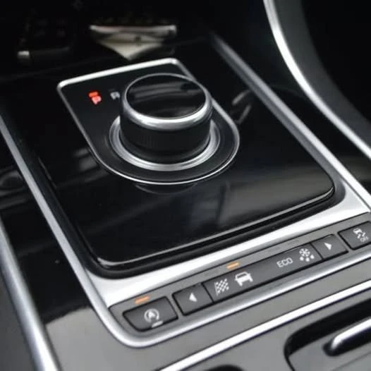 2017 Jaguar X260 XF - Image 7 of 10