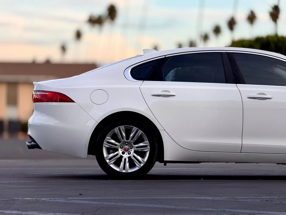 2017 Jaguar X260 XF - Image 3 of 19