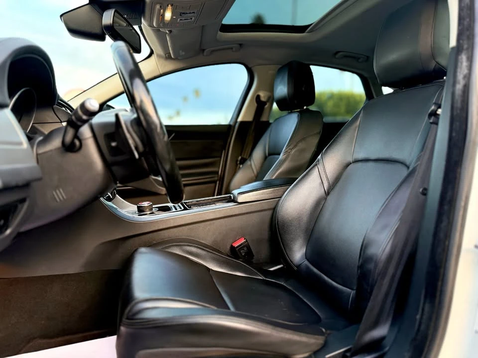2017 Jaguar X260 XF - Image 12 of 19