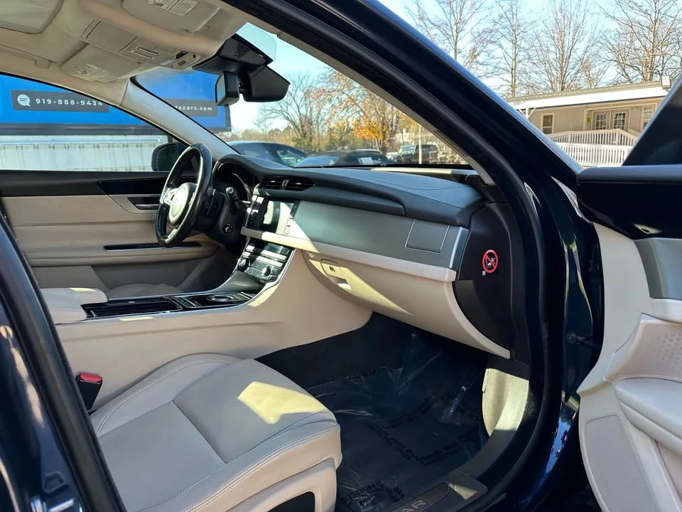 2017 Jaguar X260 XF - Image 13 of 20
