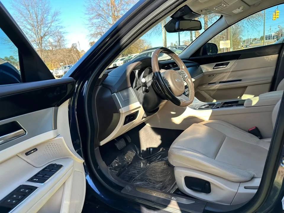 2017 Jaguar X260 XF - Image 10 of 20