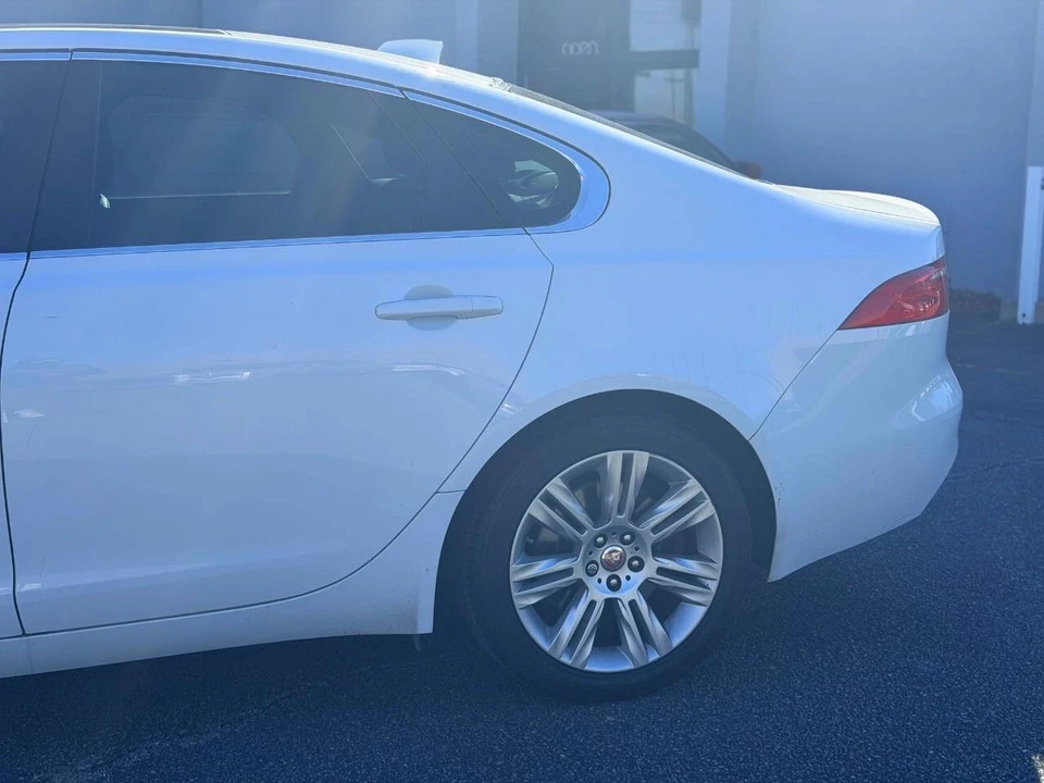 2017 Jaguar X260 XF - Image 7 of 15