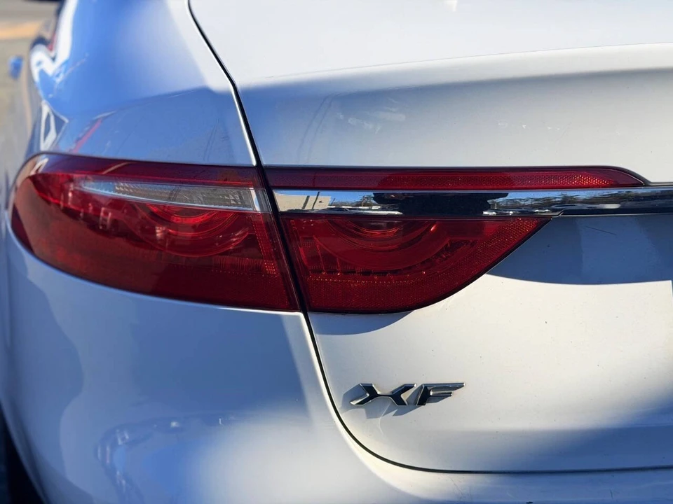 2017 Jaguar X260 XF - Image 8 of 15