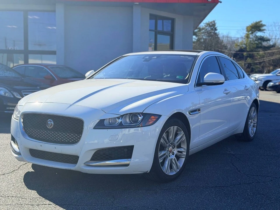 2017 Jaguar X260 XF - Image 2 of 15