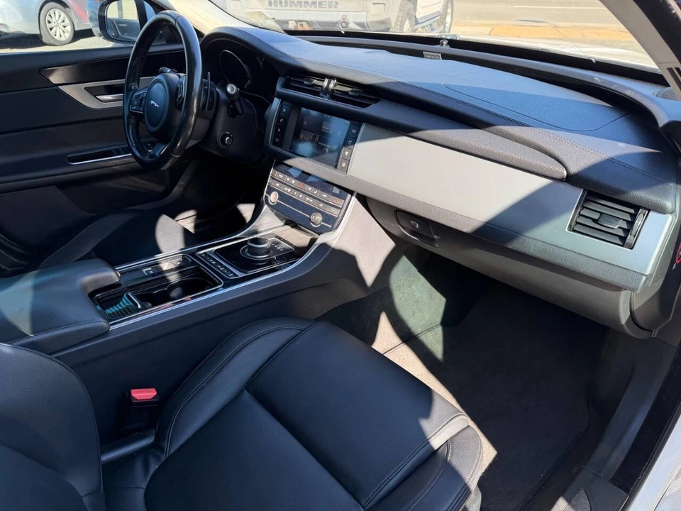 2017 Jaguar X260 XF - Image 15 of 15
