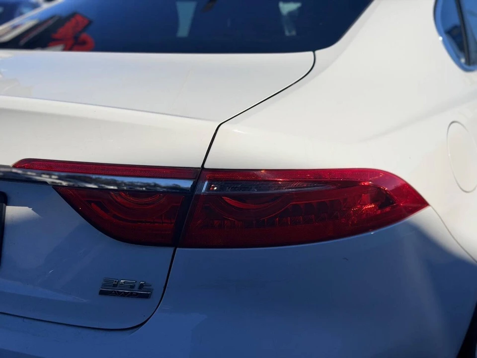 2017 Jaguar X260 XF - Image 9 of 15