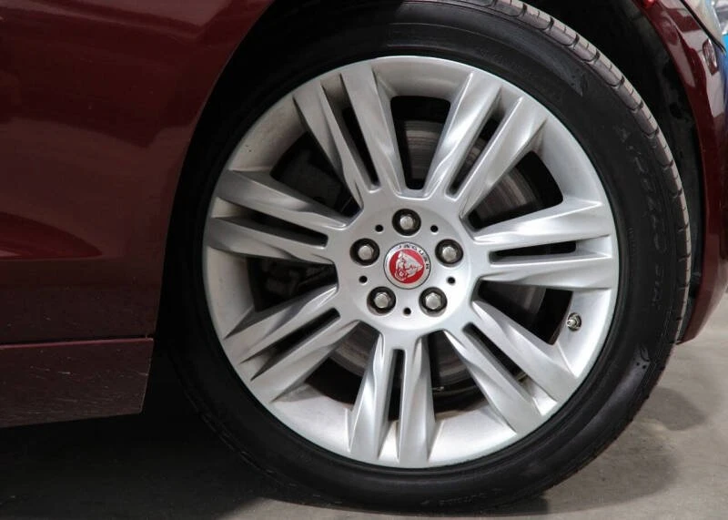 2017 Jaguar X260 XF - Image 13 of 20