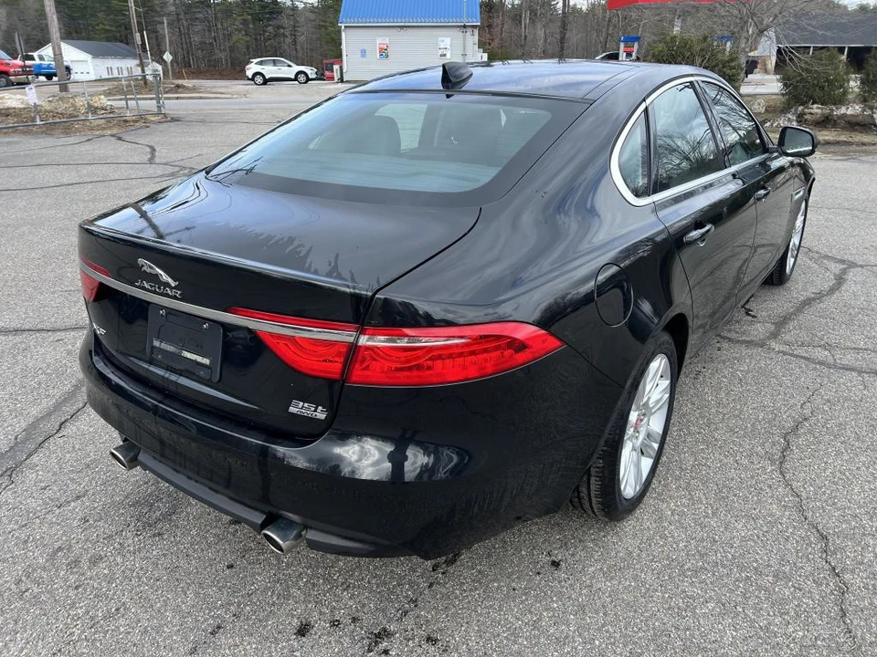 2017 Jaguar X260 XF - Image 8 of 12