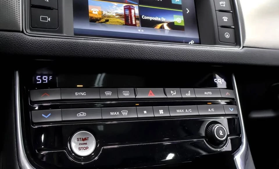 2017 Jaguar X260 XF - Image 16 of 20