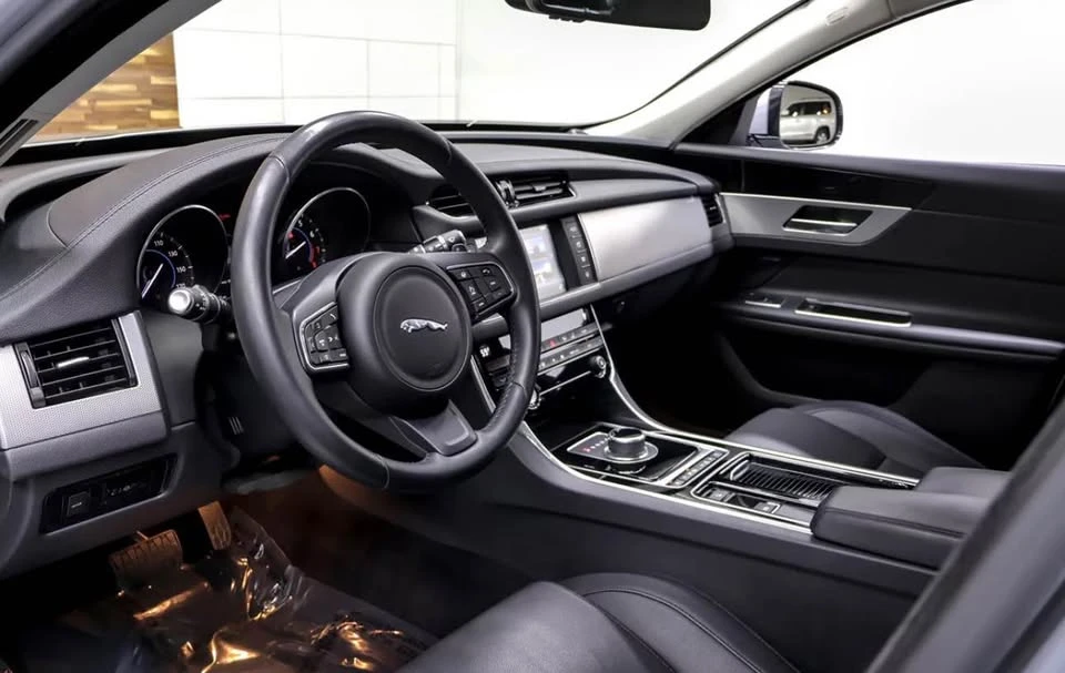 2017 Jaguar X260 XF - Image 9 of 20