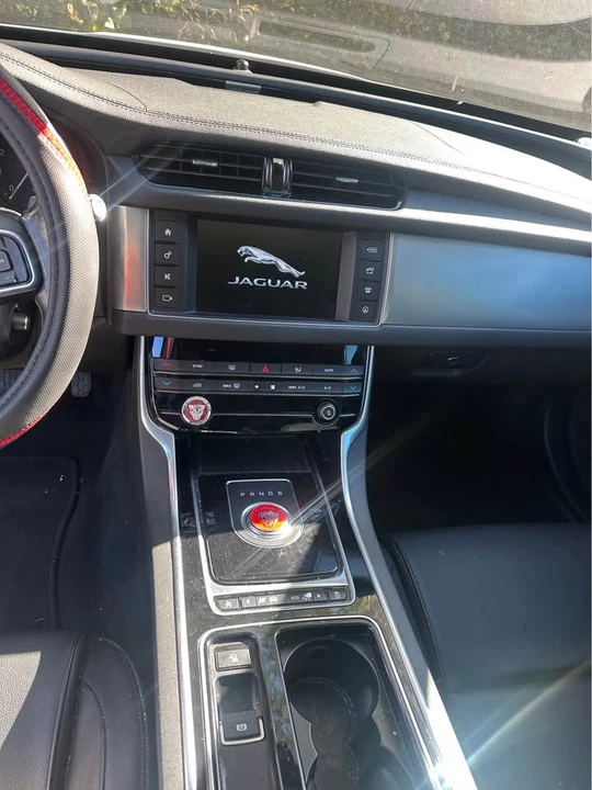 2017 Jaguar X260 XF - Image 5 of 5