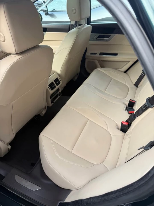 2017 Jaguar X260 XF - Image 10 of 16