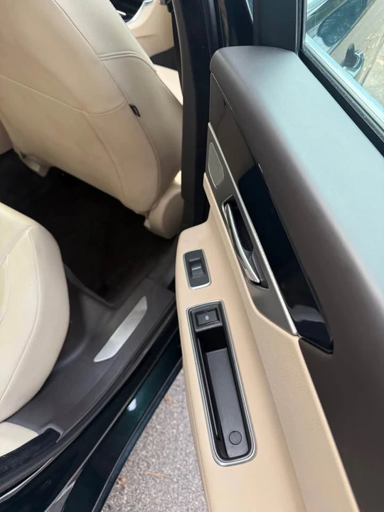 2017 Jaguar X260 XF - Image 13 of 16