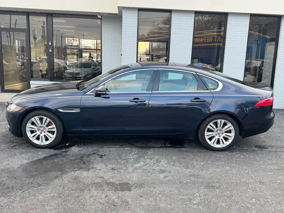 2017 Jaguar X260 XF - Image 2 of 17