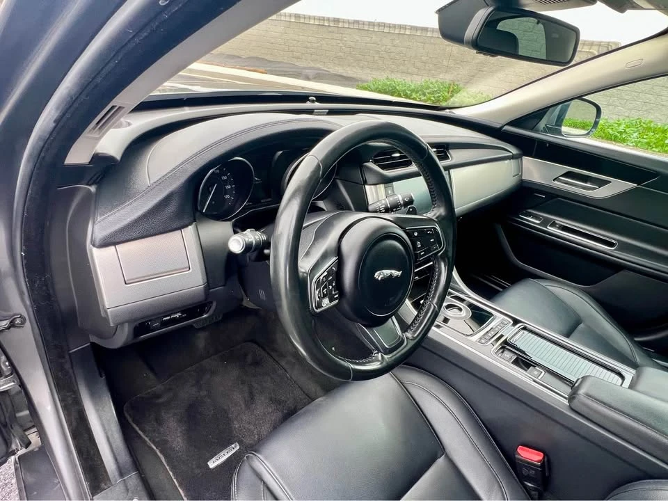 2017 Jaguar X260 XF - Image 8 of 15