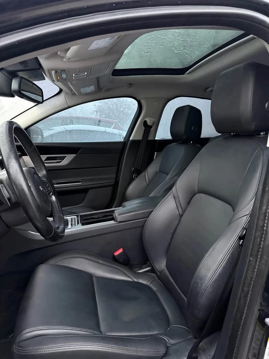 2017 Jaguar X260 XF - Image 10 of 14