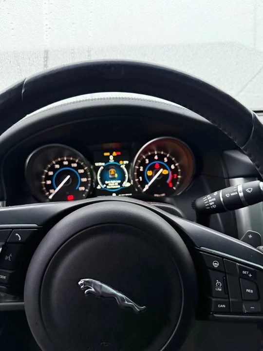 2017 Jaguar X260 XF - Image 7 of 14