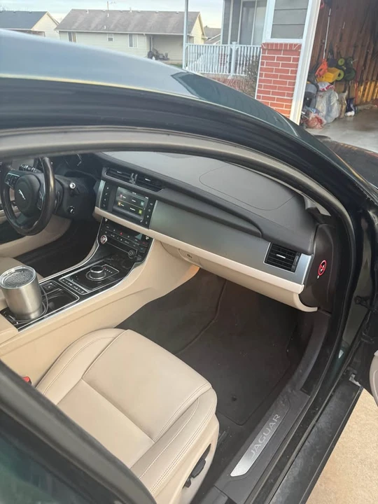 2017 Jaguar X260 XF - Image 3 of 8