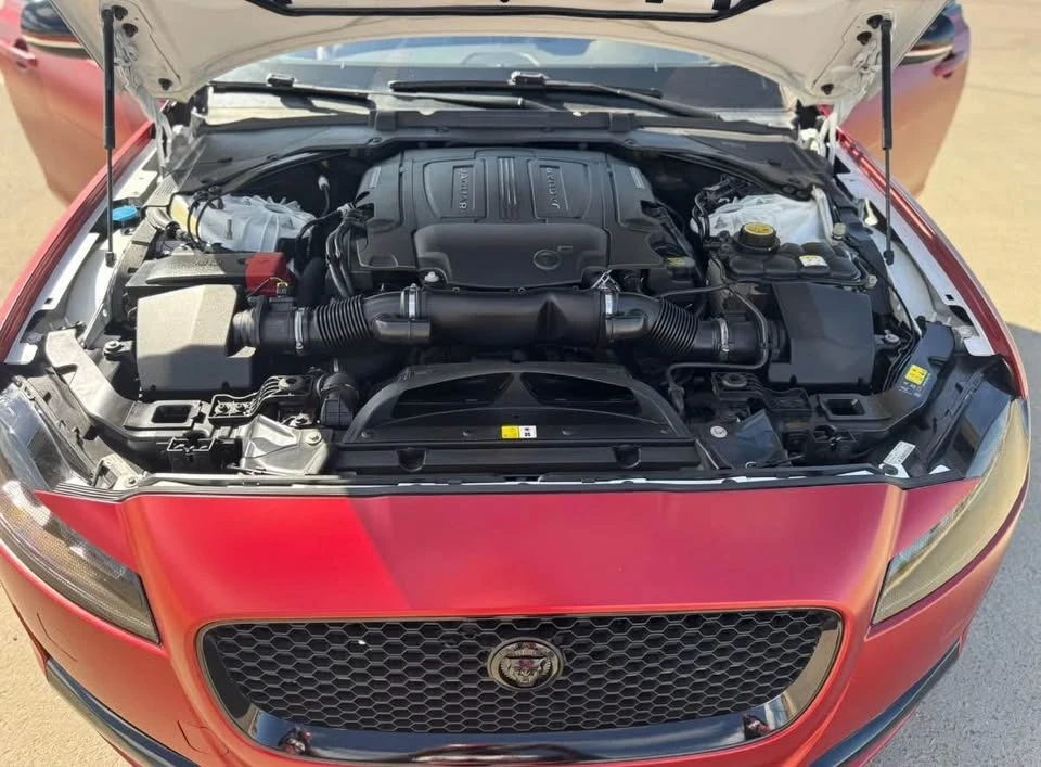 2017 Jaguar X260 XF - Image 4 of 8