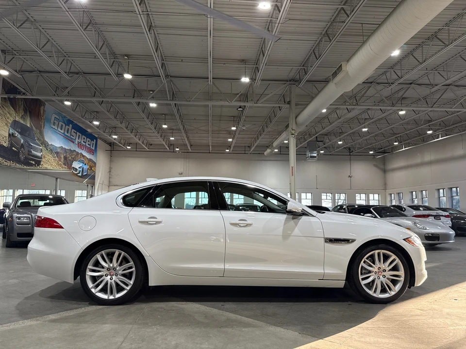 2017 Jaguar X260 XF - Image 5 of 12