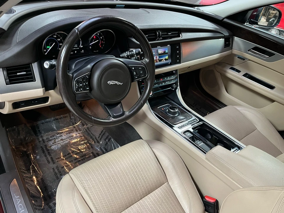 2017 Jaguar X260 XF - Image 9 of 12