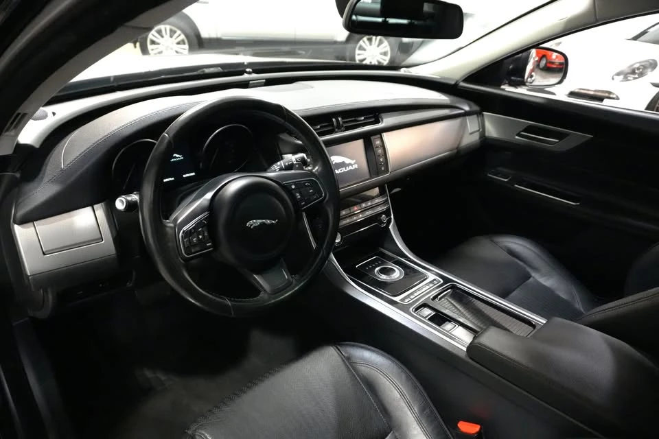 2017 Jaguar X260 XF - Image 11 of 20