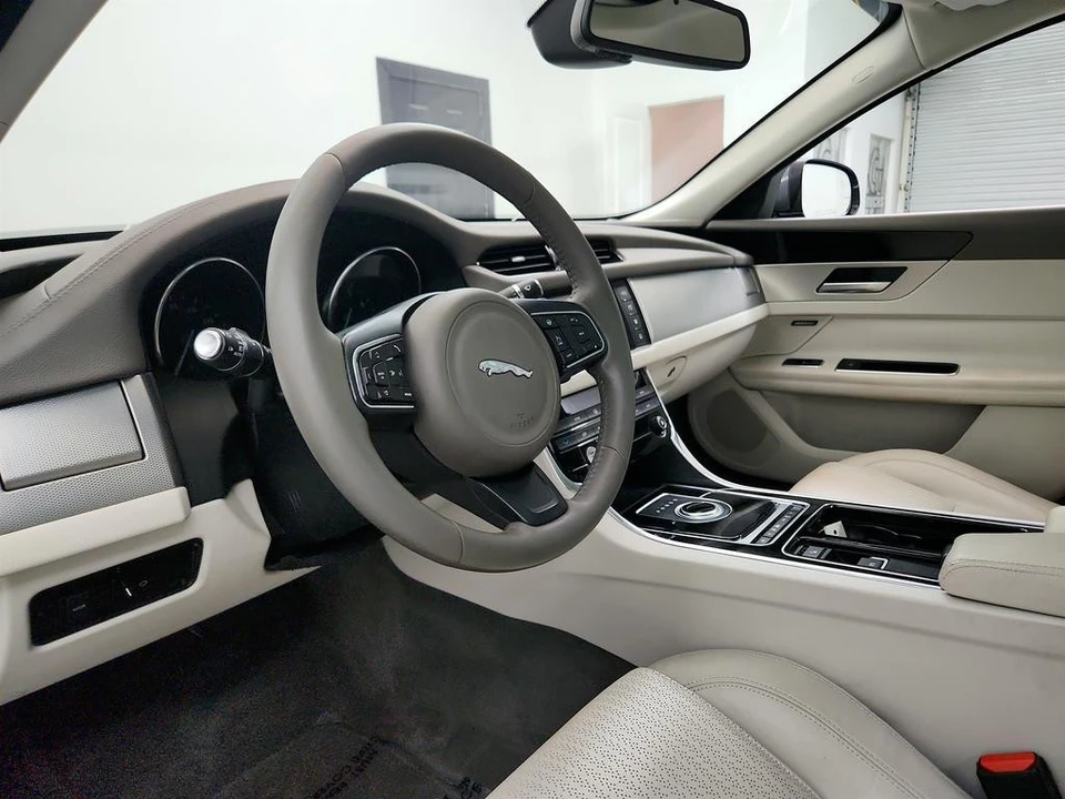 2017 Jaguar X260 XF - Image 13 of 21