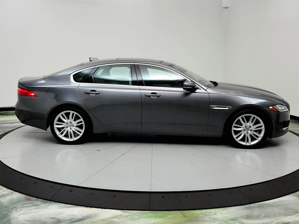 2017 Jaguar X260 XF - Image 4 of 21