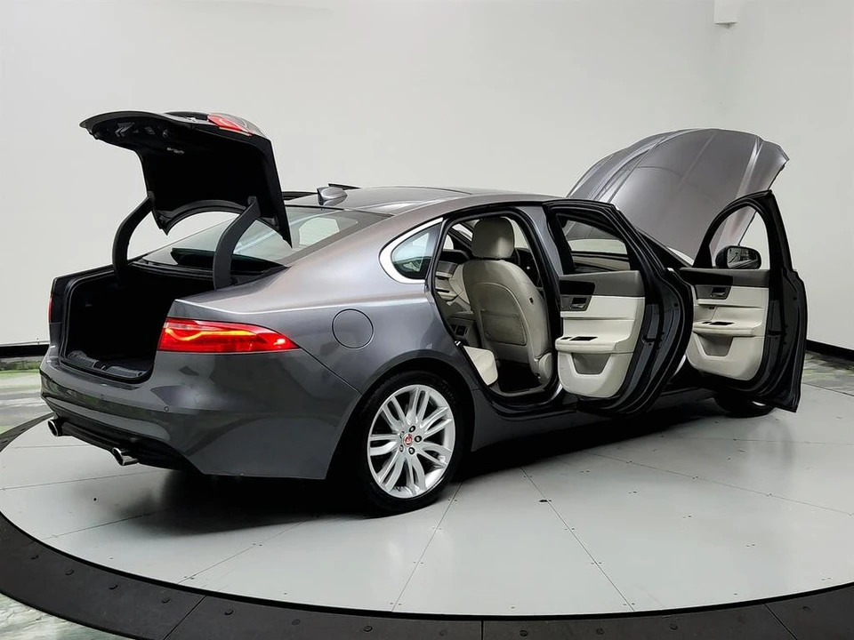 2017 Jaguar X260 XF - Image 11 of 12