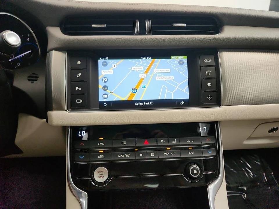 2017 Jaguar X260 XF - Image 21 of 21