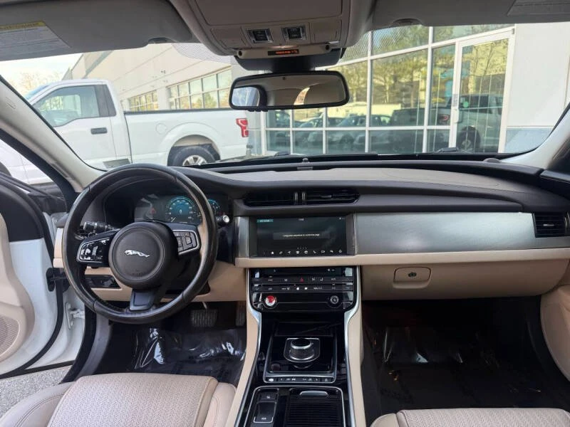 2017 Jaguar X260 XF - Image 11 of 16