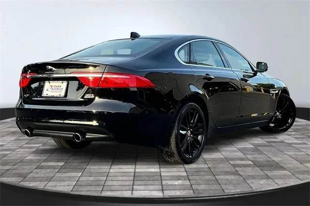 2017 Jaguar X260 XF - Image 5 of 12