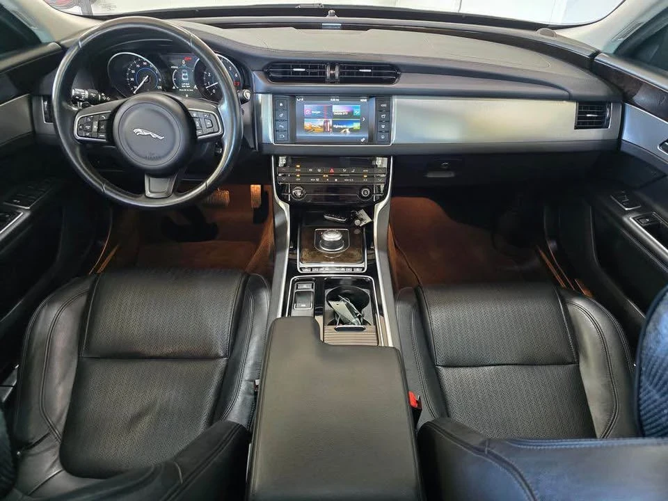 2017 Jaguar X260 XF - Image 8 of 20
